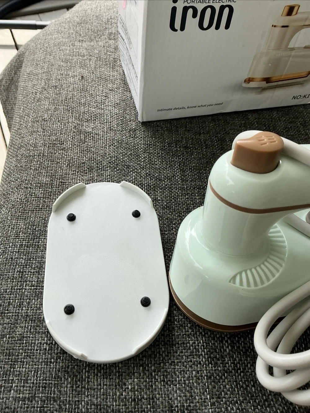 IRO Portable Electric Iron K1 in Cream with Gold Trim
